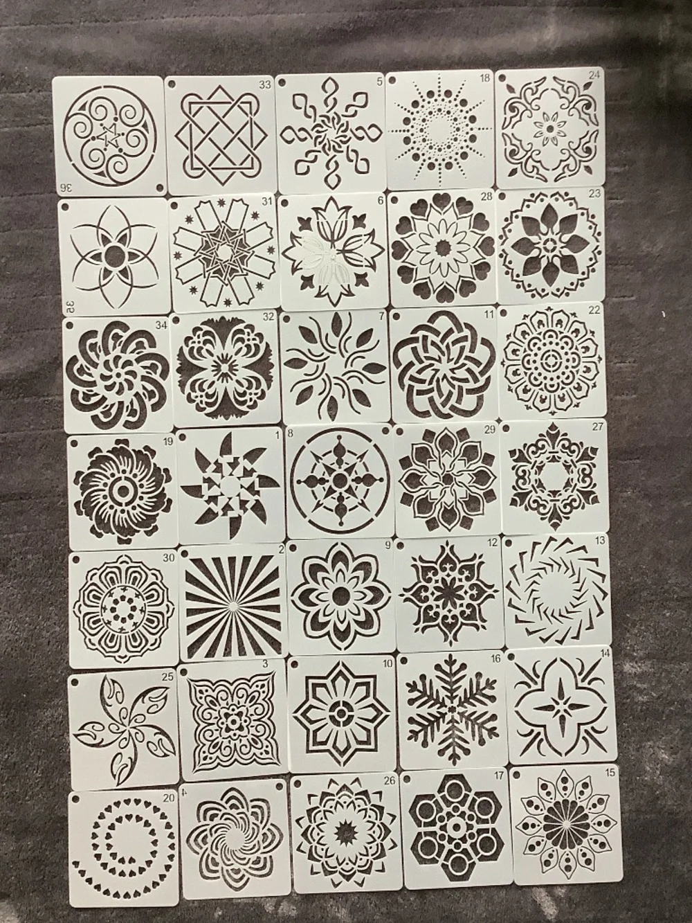 Circular Ornament Stencil Set (35 pcs.). Size